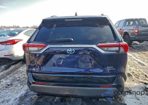 2021 Toyota Rav4 Xse from USA, damaged, VIN 2T3E6RFV2MW013538
